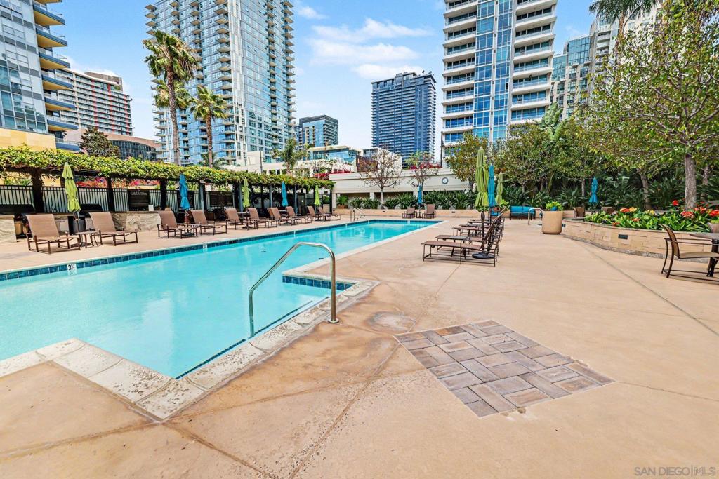 1205 Pacific Hwy - photo 12