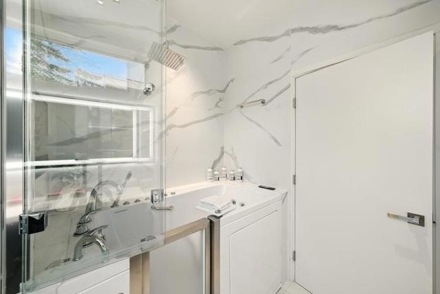 502 Palm Avenue, Los Altos CA: https://media.crmls.org/mediaz/41727e06-6978-40fb-8d24-cf2d49605da4.jpg