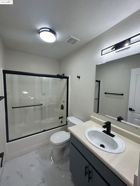13 Aspen Ct, Vallejo CA: https://media.crmls.org/mediaz/41744d6b-ec3c-4428-abdf-c8bdbe7d8c18.jpg