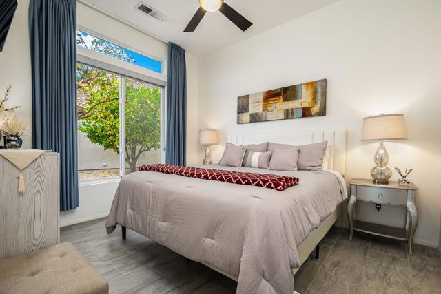 44580 S Heritage Palms Drive, Indio CA: https://media.crmls.org/mediaz/41745099-153c-406b-be0f-c2d219a5d627.jpg