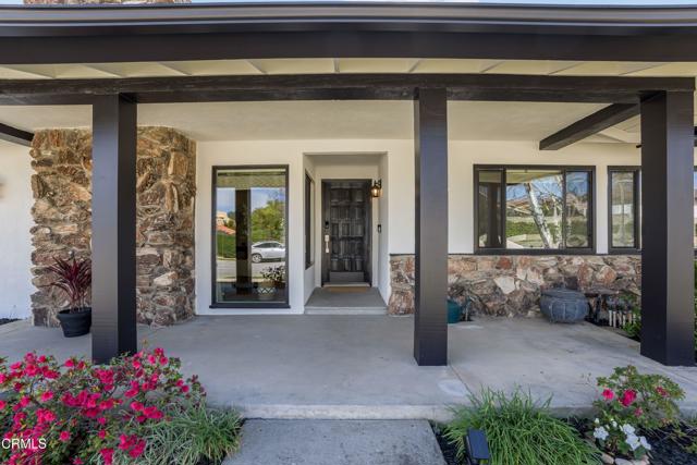 Detail Gallery Image 4 of 52 For 2246 Adrian St, Newbury Park,  CA 91320 - 3 Beds | 2 Baths