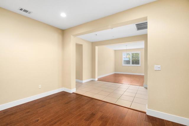 9881 Rancho Hills Drive, Gilroy CA: https://media.crmls.org/mediaz/4175cb4e-3c9e-4263-9aa4-f67b811f97d6.jpg