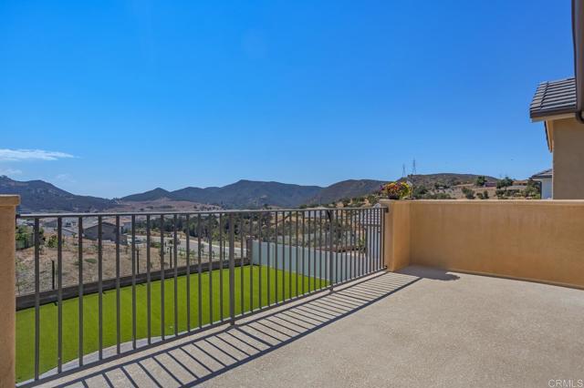 2964 Hayloft Place, Escondido CA: https://media.crmls.org/mediaz/41797e86-9fde-4c26-9c6d-404b50ff25f4.jpg