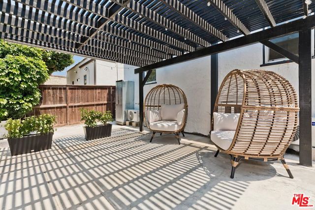 3706 Brunswick Avenue, Los Angeles CA: https://media.crmls.org/mediaz/4179c6ee-6890-4c65-b905-8a9027c5e44f.jpg