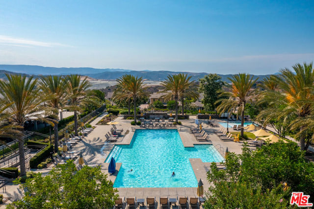 50 Fosco Street, Rancho Mission Viejo CA: https://media.crmls.org/mediaz/417a33d3-a3a8-436a-8466-1ea3eee0db10.jpg