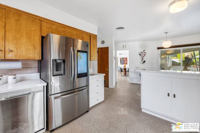 Image 7 of 32 For 1112 Avenida Caballeros