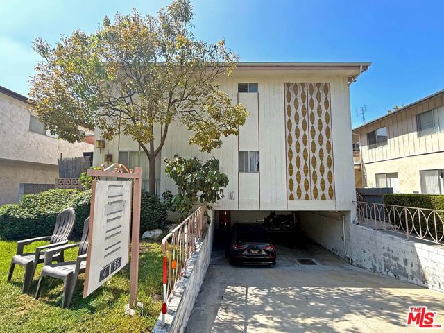 3743 Mentone Avenue photo 2