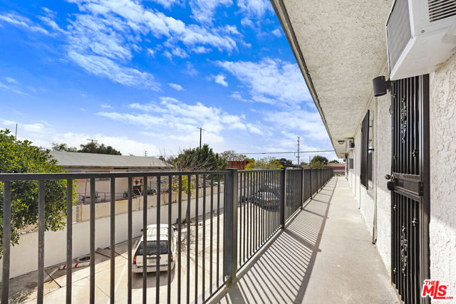 Image 10 of 18 For 10028 San Fernando Road