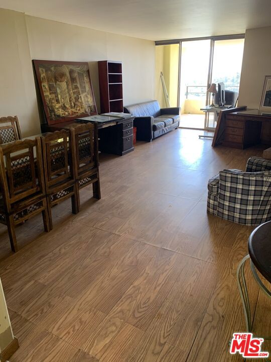 4265 Marina City Drive, 407 photo 4