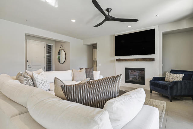 43402 Hazelton Lane, Indio, CA 92203