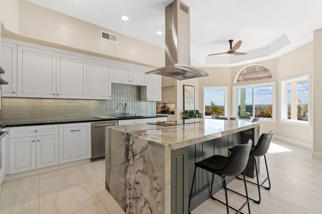Detail Gallery Image 15 of 46 For 7327 El Fuerte St, Carlsbad,  CA 92009 - 5 Beds | 4/1 Baths