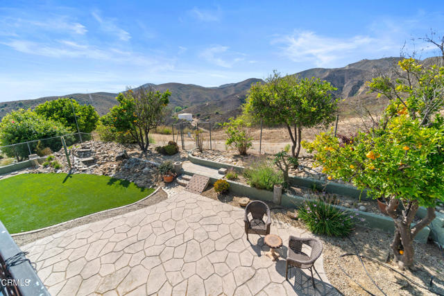 5505 Topa Topa Drive, Ventura CA: https://media.crmls.org/mediaz/417fa6a9-6ddf-4d92-81f1-5571e45064fc.jpg
