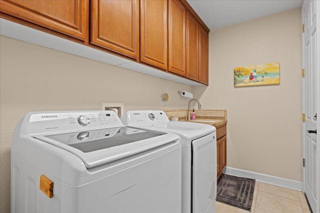 2316 Club Drive, Gilroy CA: https://media.crmls.org/mediaz/41800e9c-aab5-43e4-bf6a-d9912061d53f.jpg