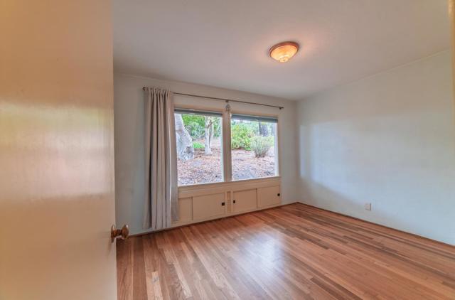 25145 N Carmel Hills Drive, Carmel CA: https://media.crmls.org/mediaz/41809cba-ef0b-4e50-a08d-2b5e07aab207.jpg