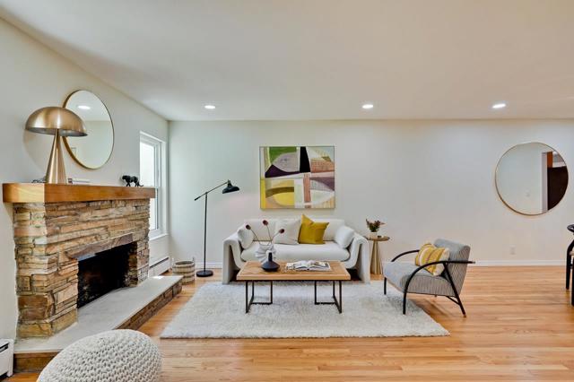 620 Willowgate Street, Mountain View CA: https://media.crmls.org/mediaz/4181146f-50b7-46d1-ba83-4d758b7a77b9.jpg