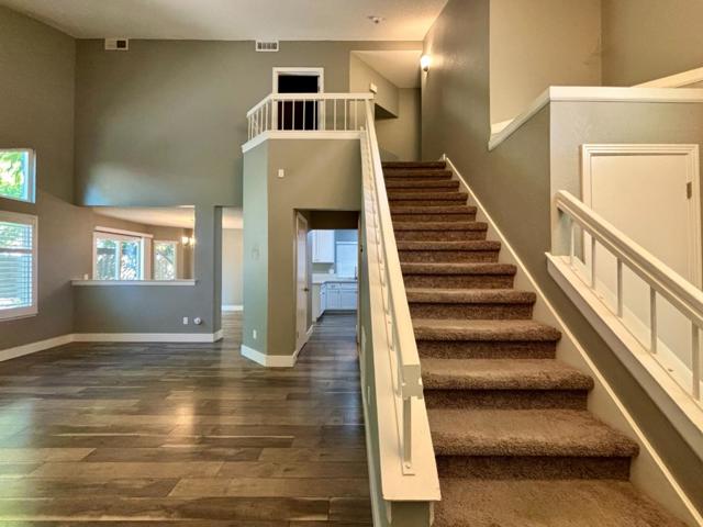 7592 Deltawind Drive, Sacramento CA: https://media.crmls.org/mediaz/4181ad21-883a-494c-ab91-624fd474eadc.jpg