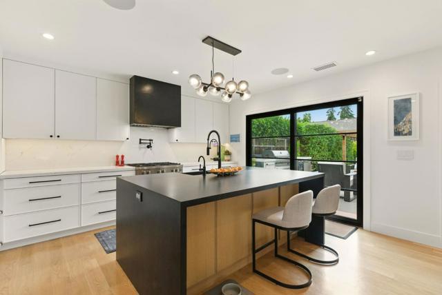 240 Bancroft Road, Burlingame CA: https://media.crmls.org/mediaz/418400aa-bcf5-4e55-ad45-1db13bec4719.jpg