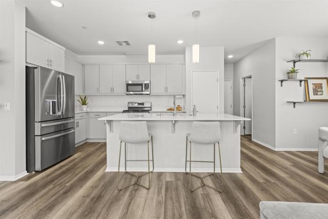 323 CITRINE TRAIL, Fallbrook CA: https://media.crmls.org/mediaz/41849a3f-150d-4c35-aaae-36f8281a09be.jpg