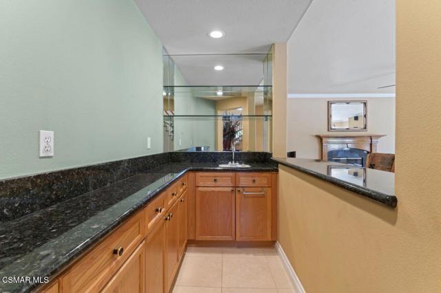 64 Highland Road, Simi Valley CA: https://media.crmls.org/mediaz/41857c6b-0eb8-42d2-8a2d-4d706c4b852f.jpg