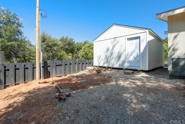 1645 Frisius Drive, Julian CA: https://media.crmls.org/mediaz/418636da-1d1b-4687-af76-4b479e5fc00d.jpg