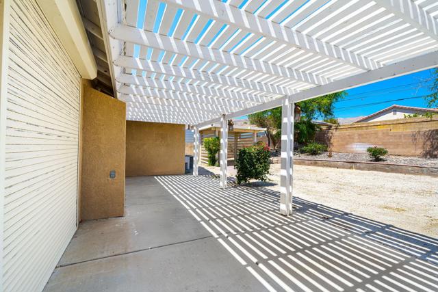 11800 Ambrosio Drive, Desert Hot Springs CA: https://media.crmls.org/mediaz/418715ba-2b4e-44d3-9378-841c9e618320.jpg