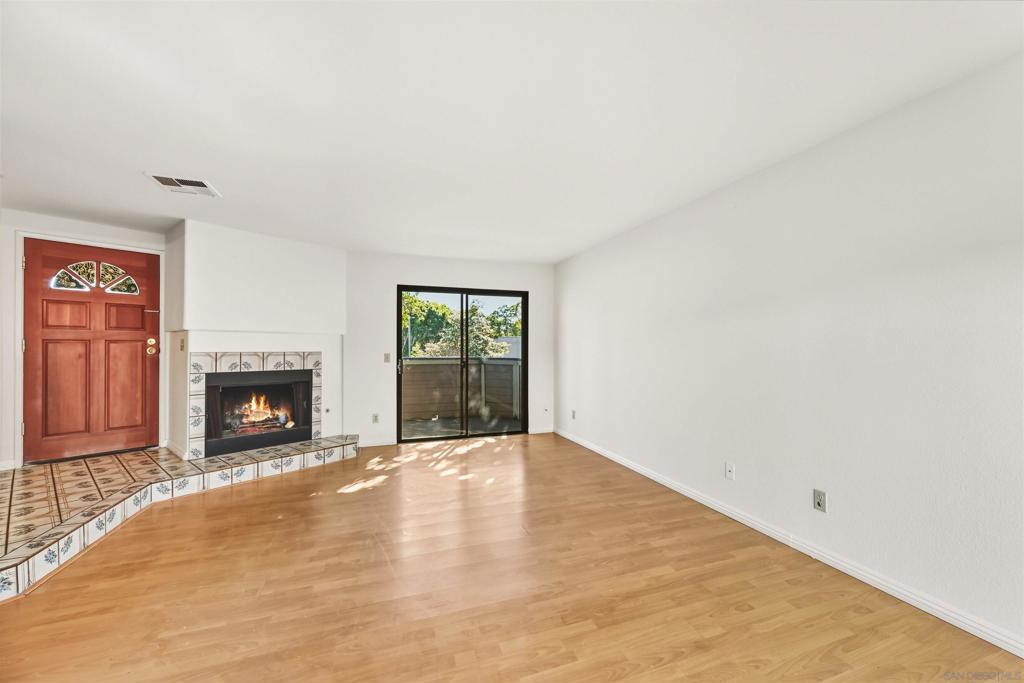 9260 Towne Centre Dr - photo 6