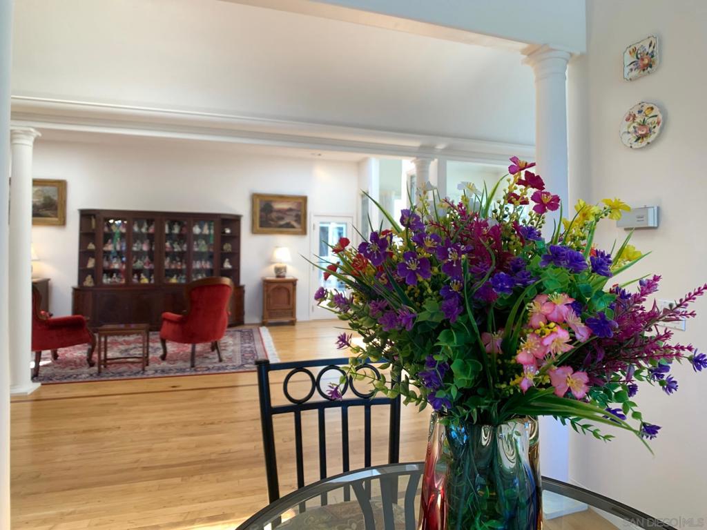 MLS #250034393SD img 32