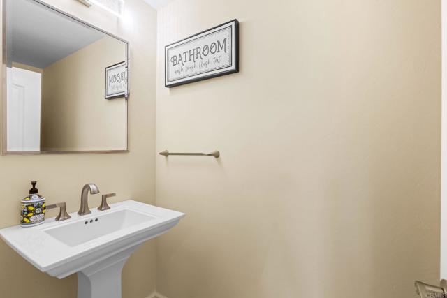 Image 16 of 23 For 2744 Carlsbad Boulevard 205