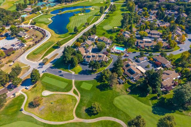 9524 Bay Court, Carmel CA: https://media.crmls.org/mediaz/418a9a6e-5ac7-46ab-bece-e5b97fd37adc.jpg