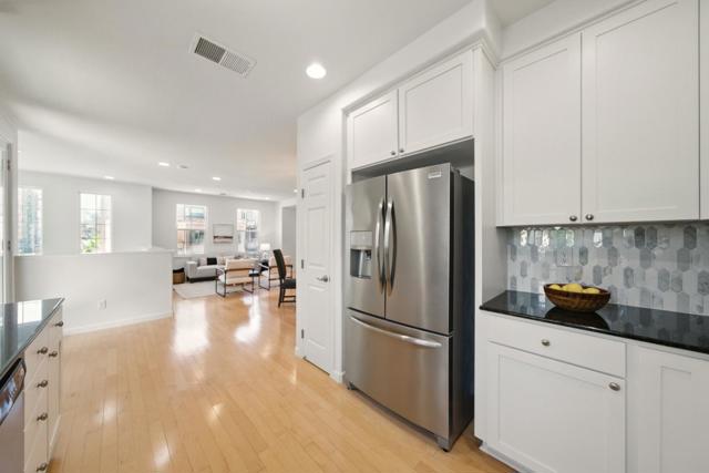 481 Tristania Terrace, Sunnyvale CA: https://media.crmls.org/mediaz/418accf7-a9d2-4bea-8c70-33f7dd09ed1d.jpg