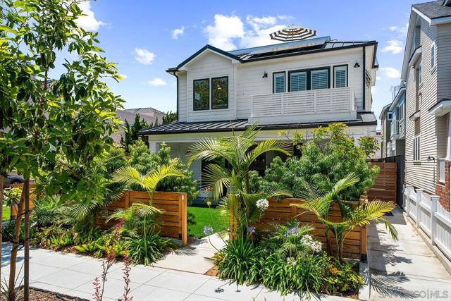 924 D Avenue, Coronado CA: https://media.crmls.org/mediaz/418b528d-aa60-42dd-b6e2-46db16f6dada.jpg