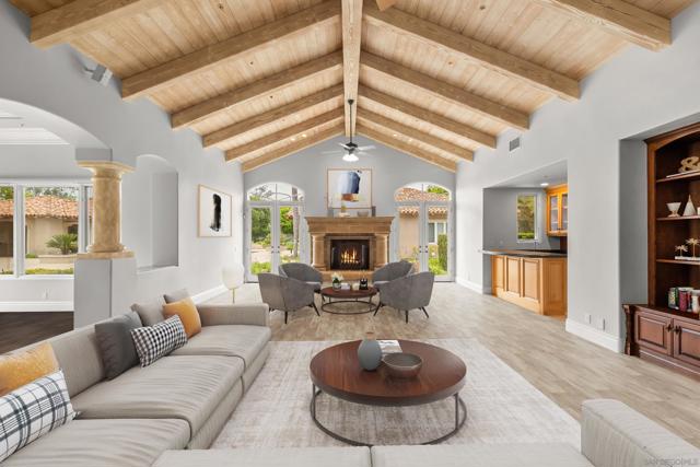 18050 Rancho La Cima Corte, Rancho Santa Fe CA: https://media.crmls.org/mediaz/418b54bc-49d3-48f2-b742-29cb98b2d82d.jpg