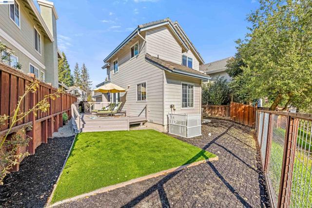 47 Summer Hill Court, Danville CA: https://media.crmls.org/mediaz/418d1b65-2713-4430-9b48-63f5f5abab42.jpg