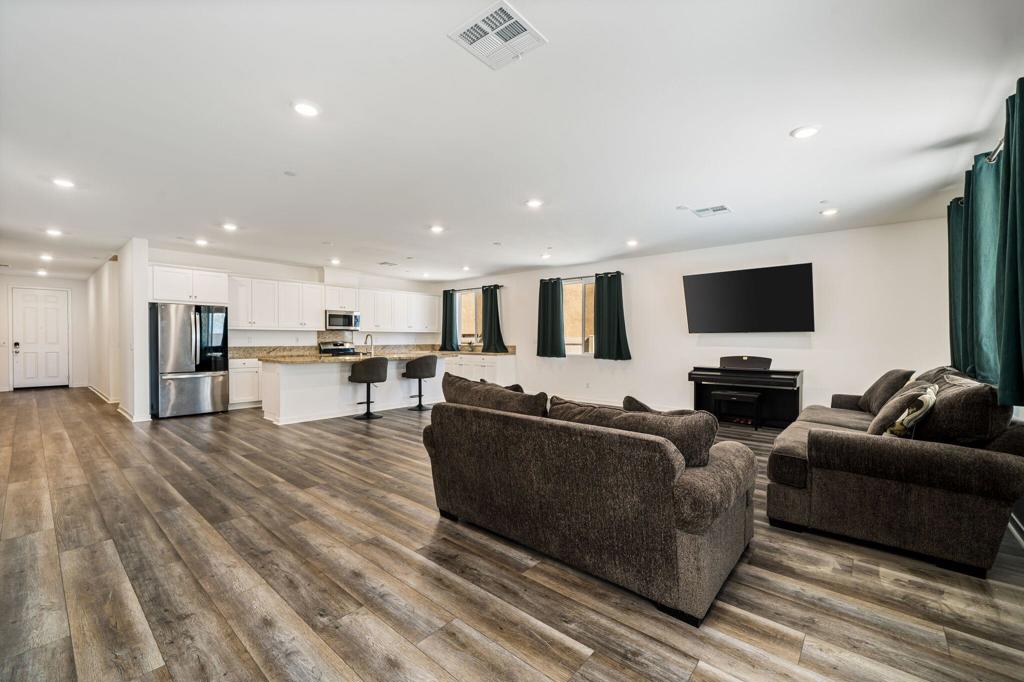 MLS #219137284DA image #12