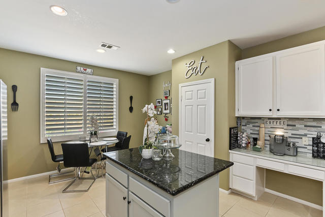 018_Kitchen