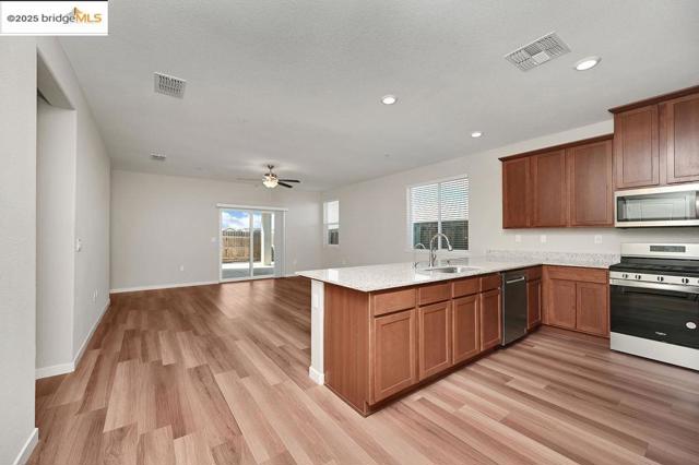2291 Revival Lane, Rio Vista CA: https://media.crmls.org/mediaz/418fa139-c38c-4161-bced-837f77a7616a.jpg