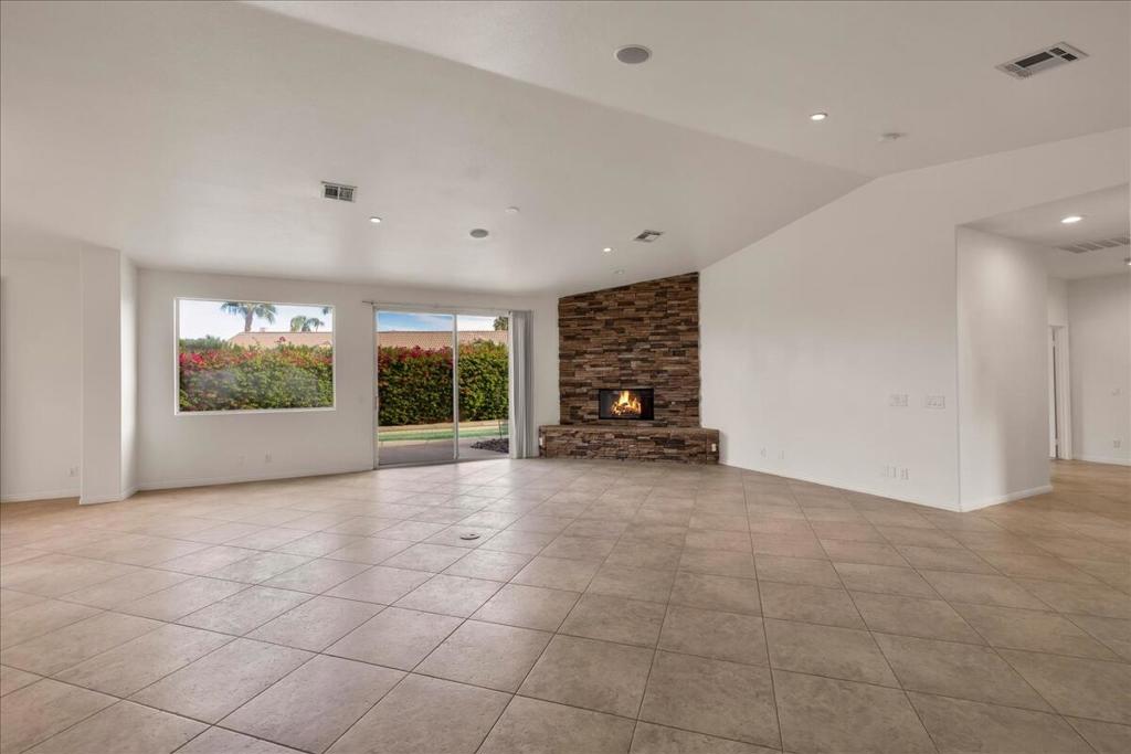 MLS #219136858DA image #5