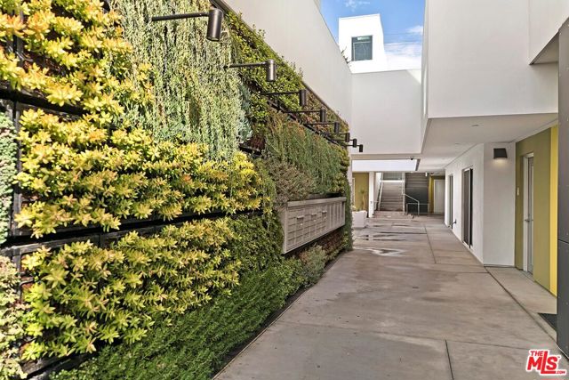3 Bed Home for Sale in Santa Monica, California