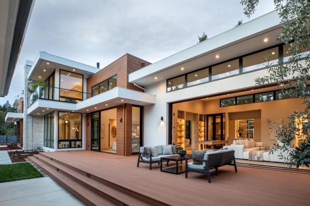 167 Almendral Avenue, Atherton CA: https://media.crmls.org/mediaz/419245d3-9e48-45d8-8bf2-dee35f150f69.jpg