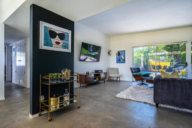 3623 E Avenida Fey Norte, Palm Springs CA: https://media.crmls.org/mediaz/4192d7cc-e686-4585-b324-e4d054f97bd9.jpg