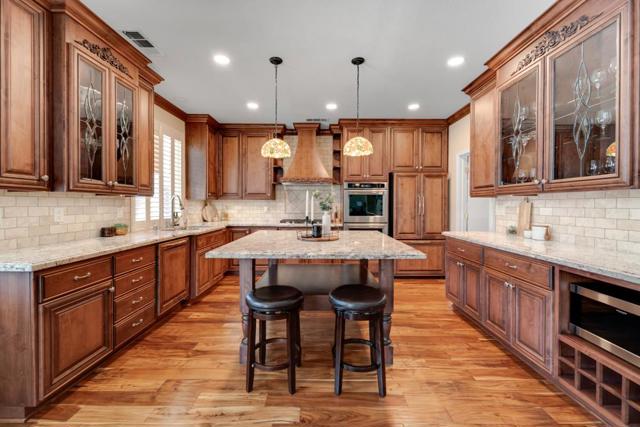 2369 S Creekside Drive, Los Banos CA: https://media.crmls.org/mediaz/41930738-f28b-4785-acb2-5f1dd6dc99ca.jpg