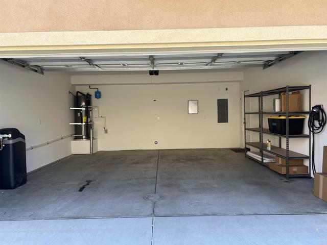 Detail Gallery Image 48 of 59 For 530 Longmeadow St, Vista,  CA 92081 - 3 Beds | 2/1 Baths