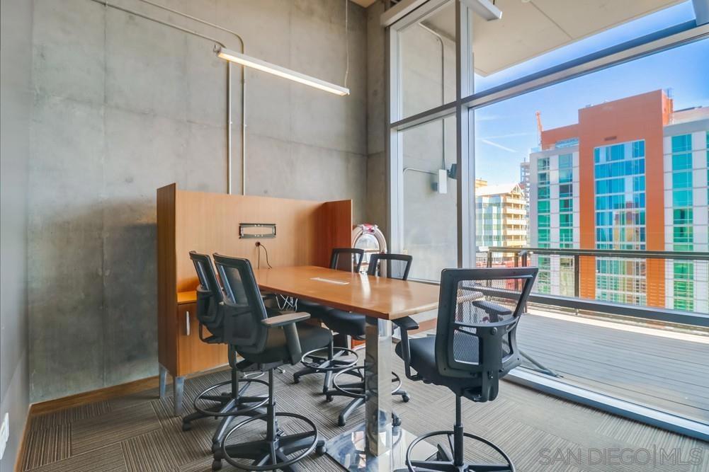 MLS #250032382SD img 41