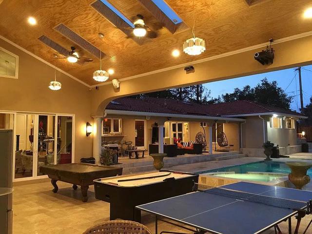 13605 Surrey Lane, Saratoga CA: https://media.crmls.org/mediaz/41951bfe-7c47-4510-b92d-1bce70dc268a.jpg