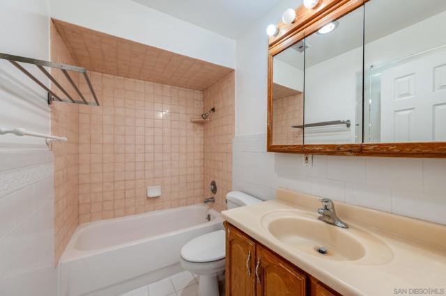 4851 Cole St, San Diego CA: https://media.crmls.org/mediaz/4196051d-8102-4ef2-b717-2365edaf44ea.jpg