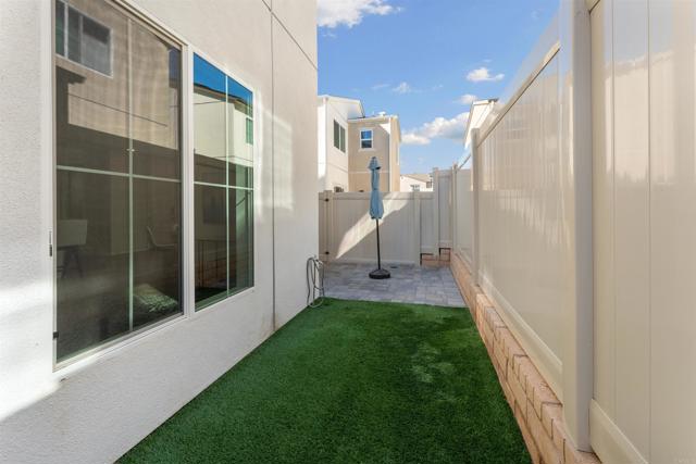 Detail Gallery Image 32 of 39 For 212 Perennial Pl, Fallbrook,  CA 92028 - 3 Beds | 2/1 Baths