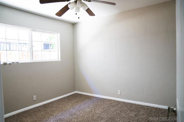 520 Glover AVE, Chula Vista CA: https://media.crmls.org/mediaz/41978475-4b71-407e-a6e0-e3f4d677fba2.jpg