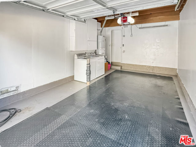 16317 Main Street, La Puente CA: https://media.crmls.org/mediaz/41980fbb-e8fb-4507-abba-a0691270ce0c.jpg