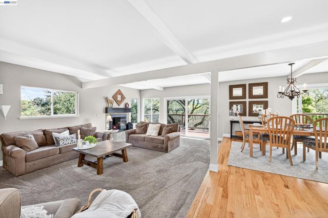 10700 Foothill Rd, Sunol CA: https://media.crmls.org/mediaz/4198a2c4-64e0-40cd-9645-0da75d2b4803.jpg