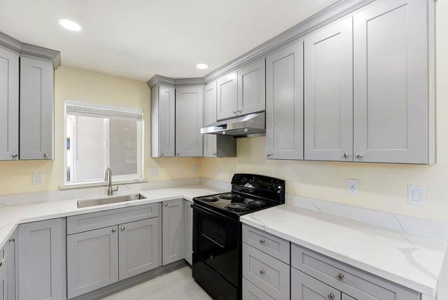 264 N 34th Street, San Jose CA: https://media.crmls.org/mediaz/4198b832-9998-44c8-9423-04a2875c2b74.jpg